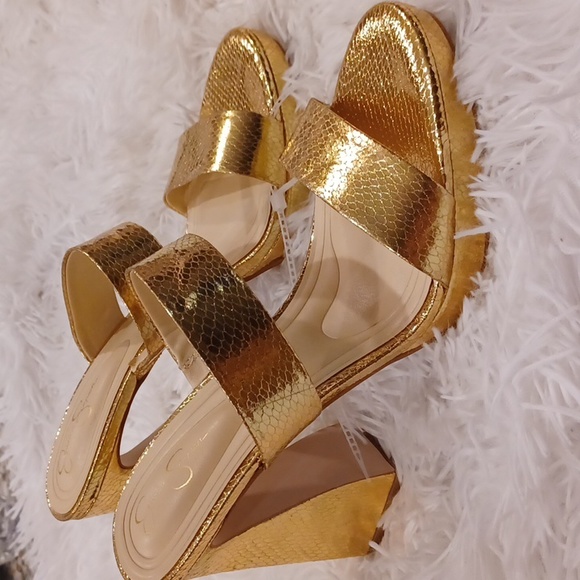 Jessica Simpson Diza Metallic Gold Snakeprint Platform Sandals SZ 9.5 NEW - Picture 4 of 16